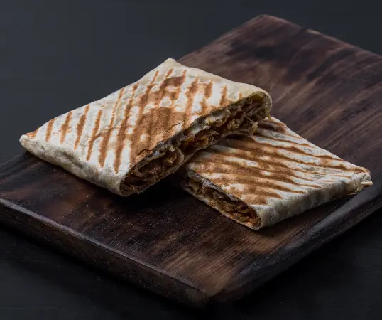 Tostilla Kebab Mozzarella Cyrus Kebab Legnica